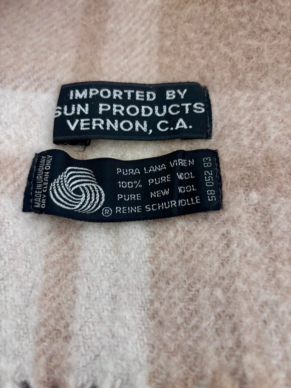 Wool Throw - Picture 1 of 3